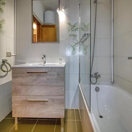 Апартаменты For 4 People In Tenerife *