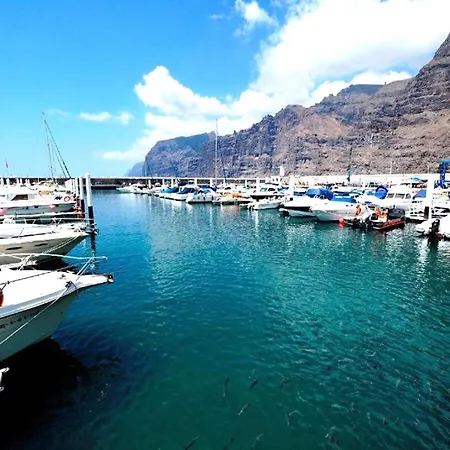 For 4 People In Tenerife Апартаменты *